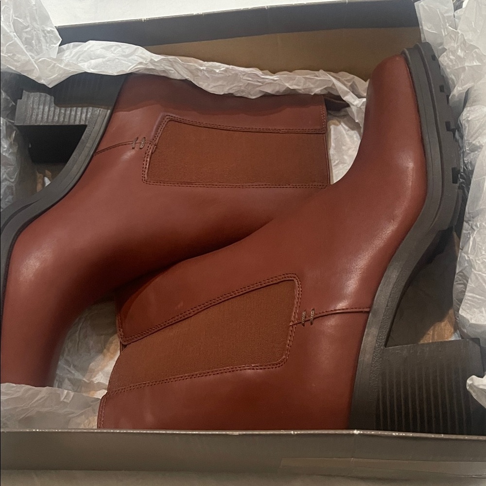 Crown vintage dsw leather chelsea ankle boots nib 11 m